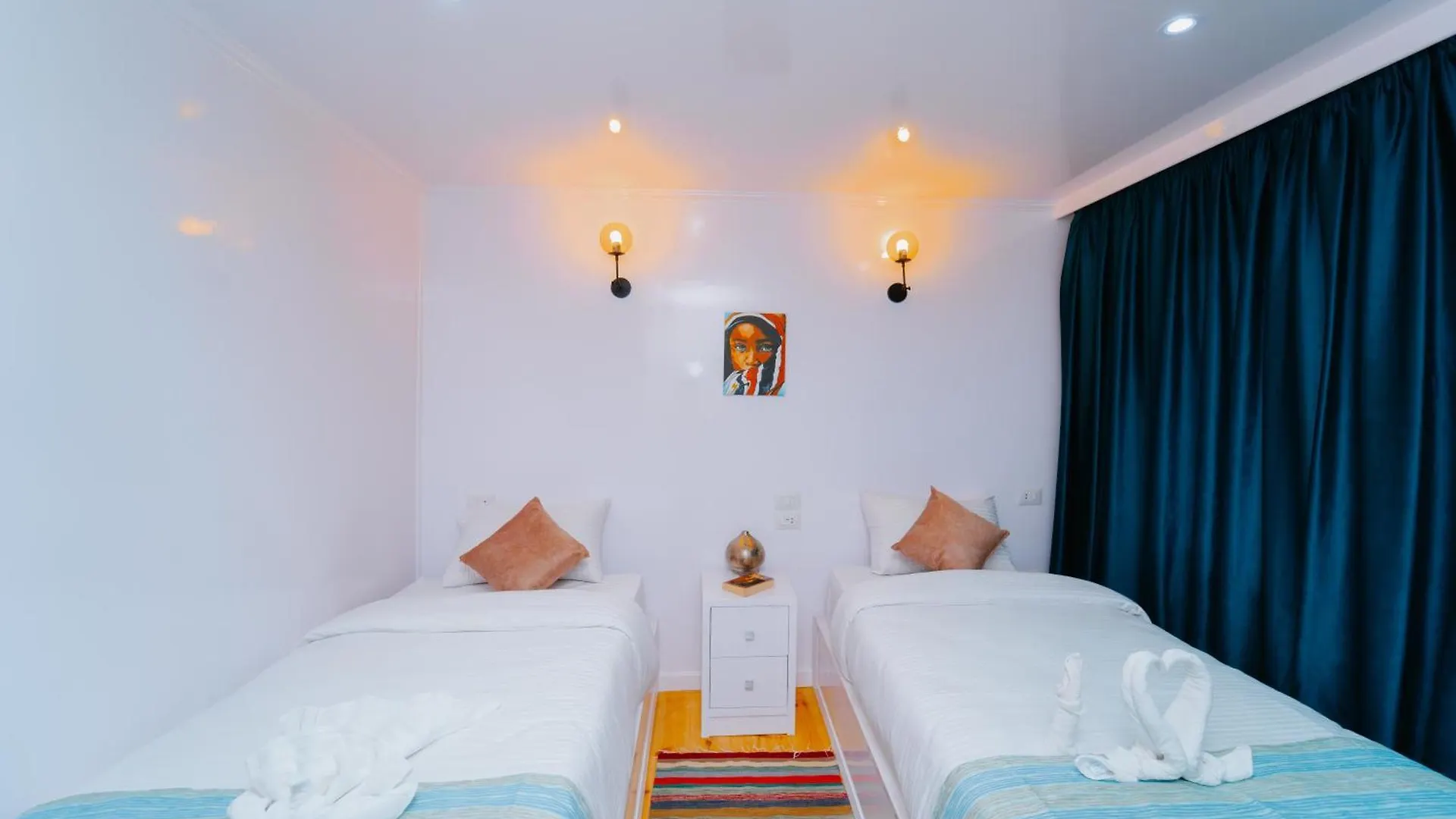 Turquoise Dahabiya , 3,4,7 Nights Sailing Between Luxor And Aswan Mısır